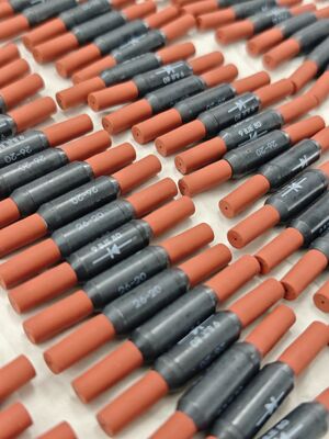TE Konektivitas BJE-80 Aerospace-Grade Inline Diode Splice Assembly dengan unidirectional-conduction diode dan flame-retardant heat-shrinkable sealing untuk AWG 26 ′′ 20 Wire