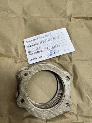 4 Lubang Pemasangan Baut Berjarak Sama Gasket Flensa Multi-Lubang Melingkar Tahan Suhu Tinggi untuk Penyegelan Permukaan Akhir dalam Penerbangan Gasket Penyegelan Melingkar
